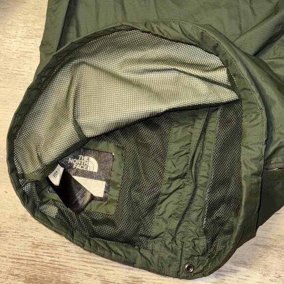 Dark Green Waterproof The North Face Kids Jacket Size 10 12 Years - Picture 8 of 8